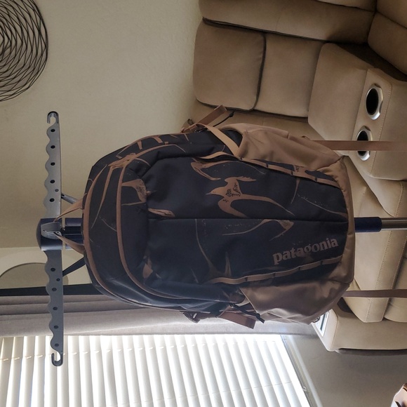 Patagonia Men's Blue and Tan Backpack - Picture 1 of 12